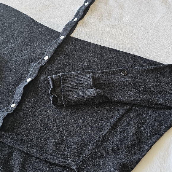 Lululemon Athletica Dolman Woman Long Sleeve Knit. Size 10 V-G - Picture 5 of 10